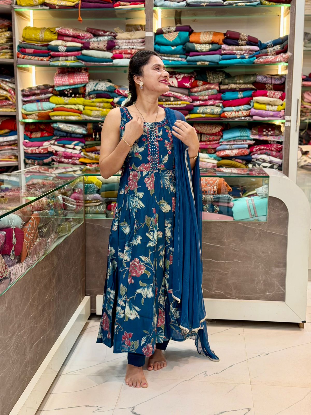 Meera vertical soft ambrella dress - Navy Blue