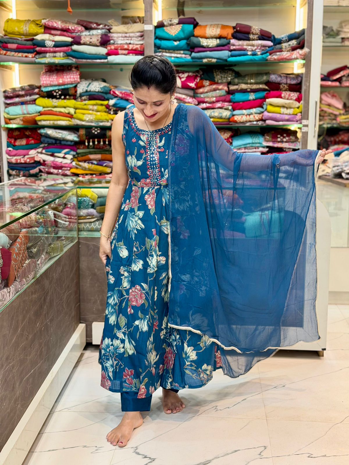 Meera vertical soft ambrella dress - Navy Blue