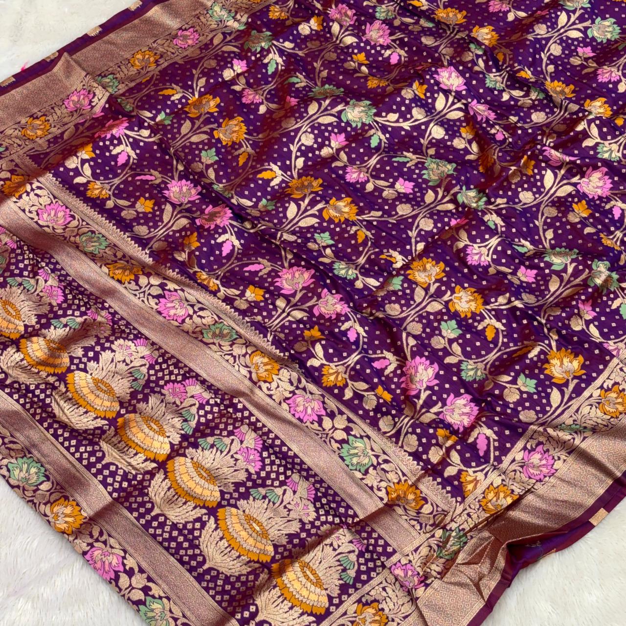 Banarasi jal design saree-Prurple