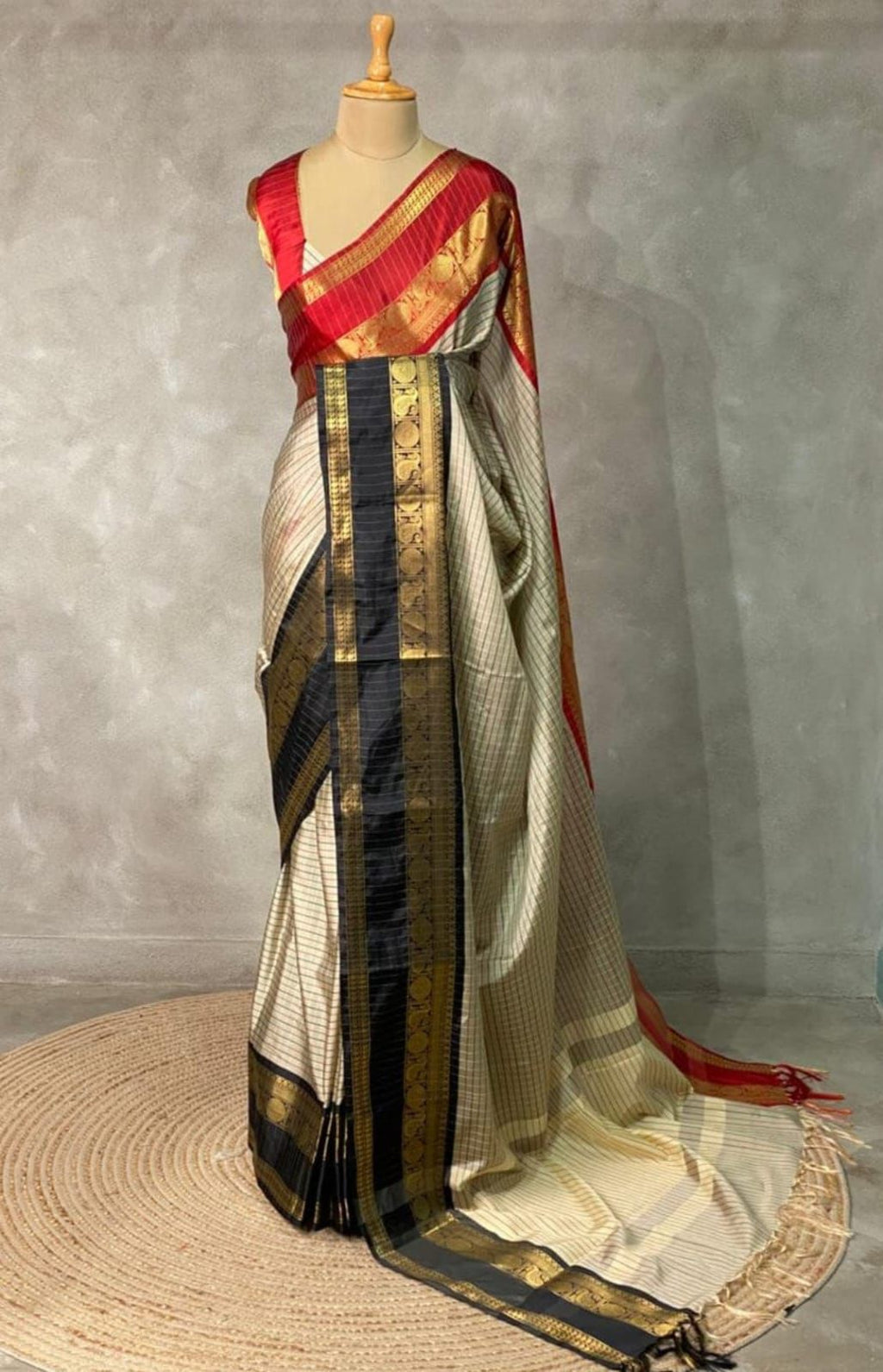 Ganga jamuna classic checks pattern saree