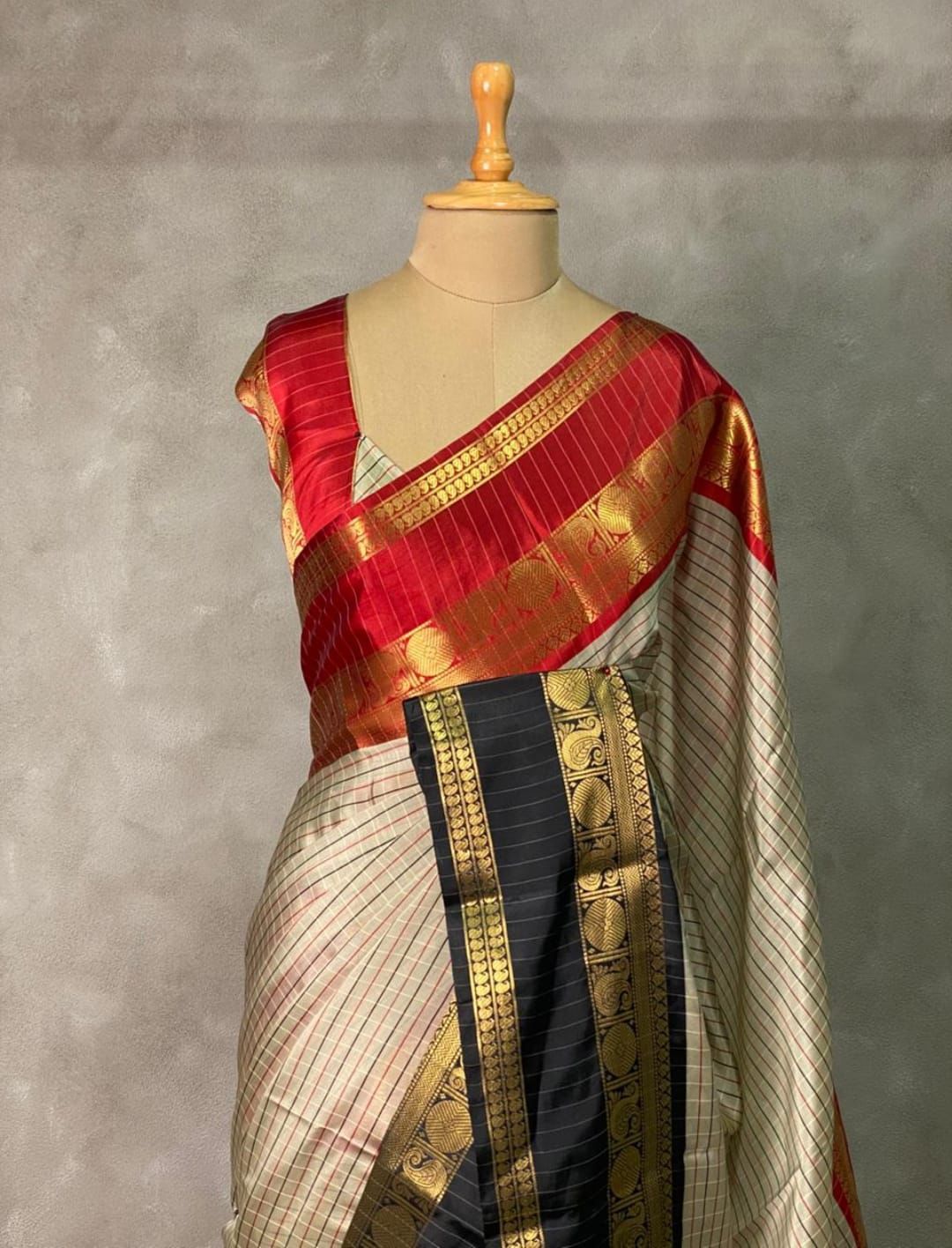 Ganga jamuna classic checks pattern saree