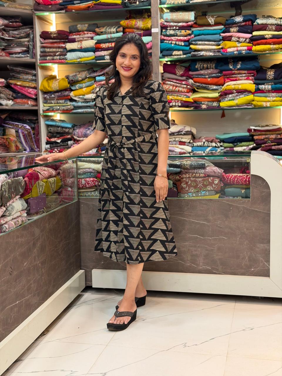 Fashionable midi dress