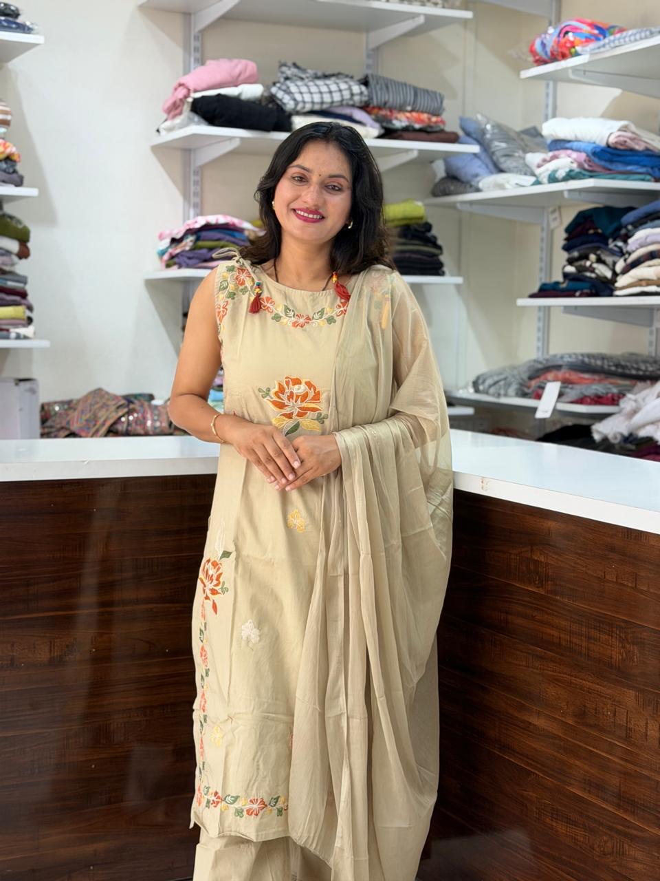 Flower design dabu dress set - Off White