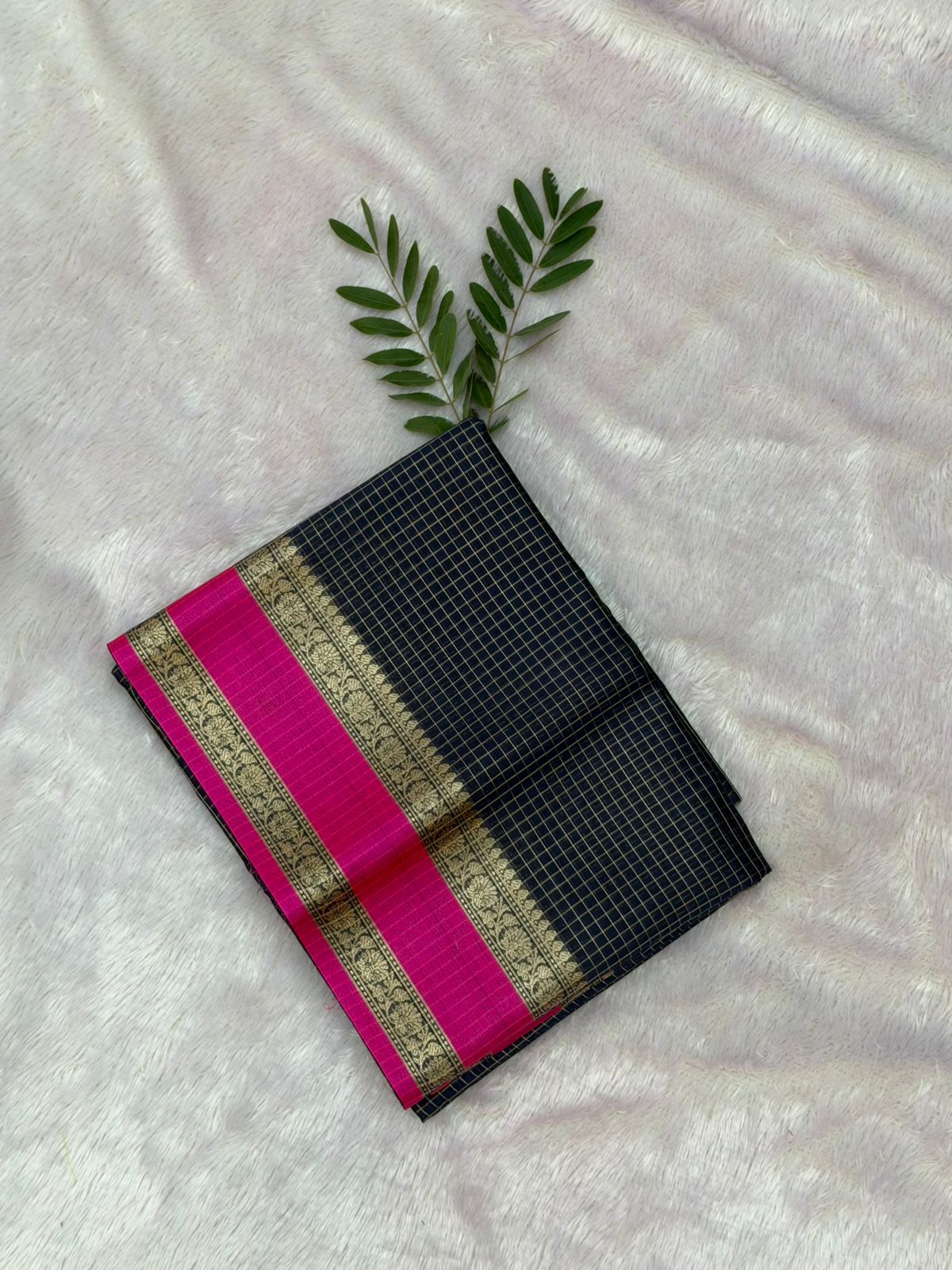 Namarata South Indian Pattern Saree - Black