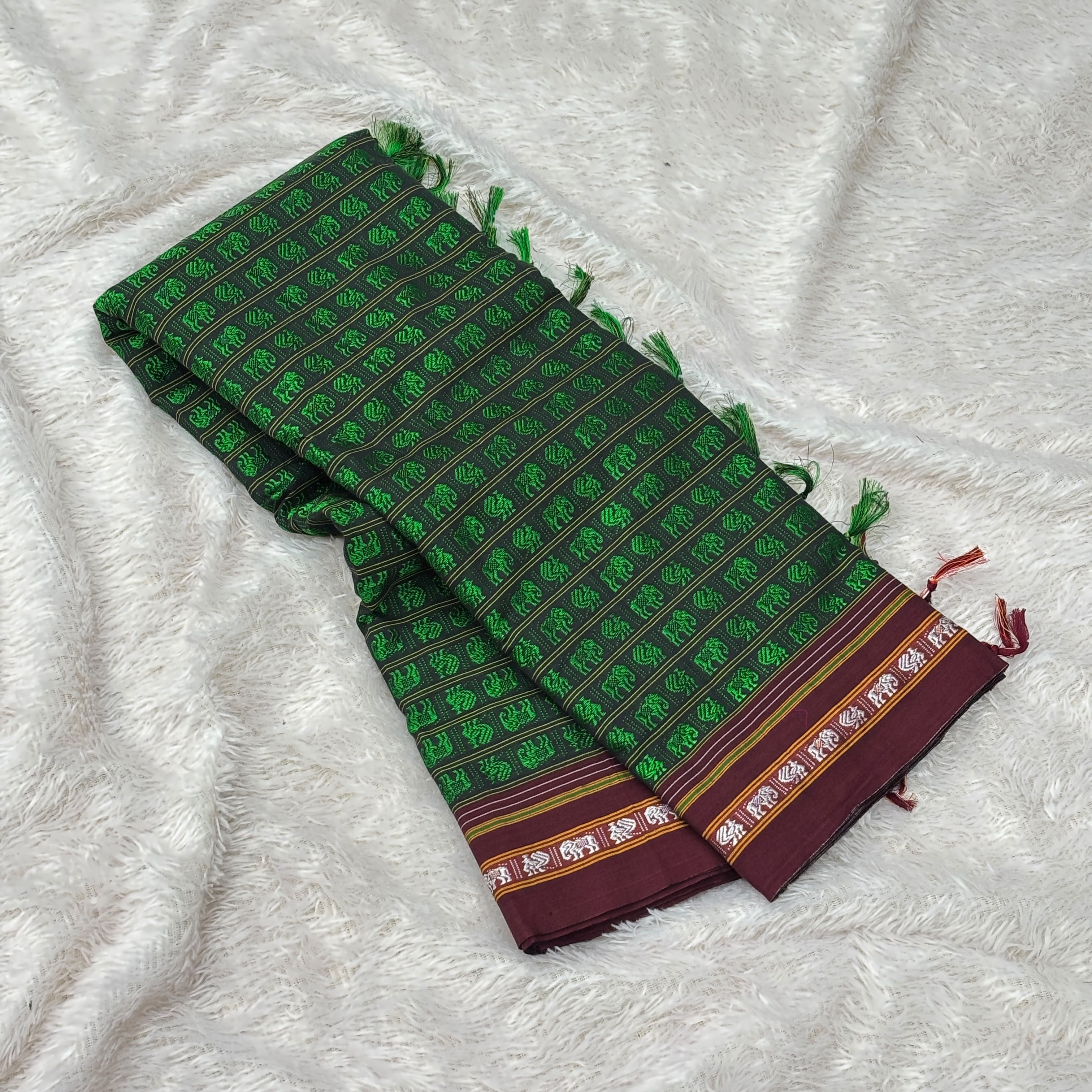 ✨ Handloom Khan Saree  - Green