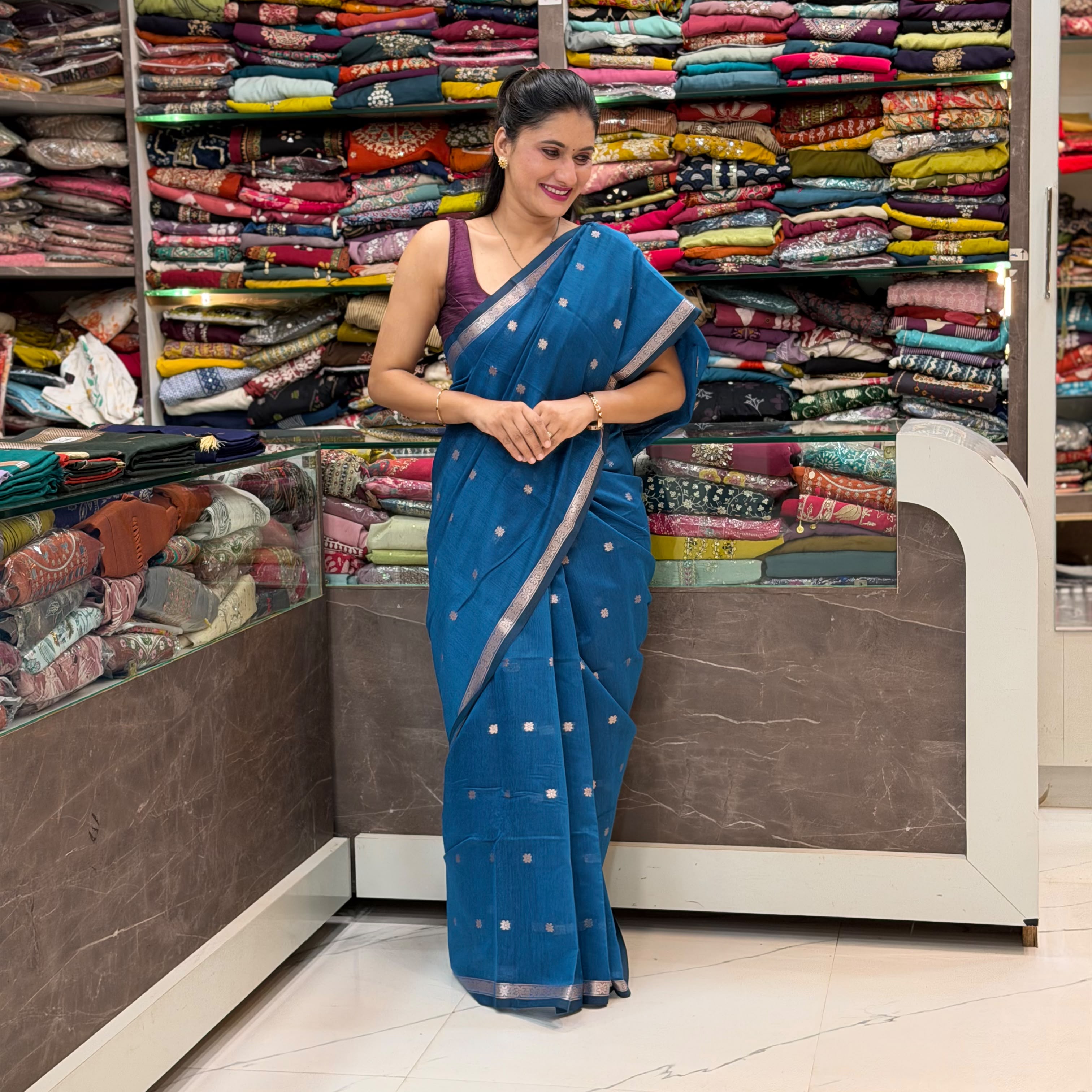 Small Design Maheshwari Saree - Light Blue