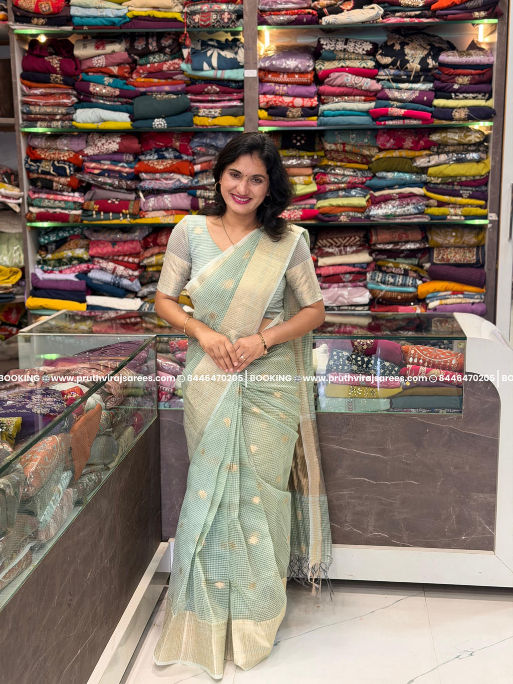 Cotton Silk Checks Maheshwari Saree - Light Blue