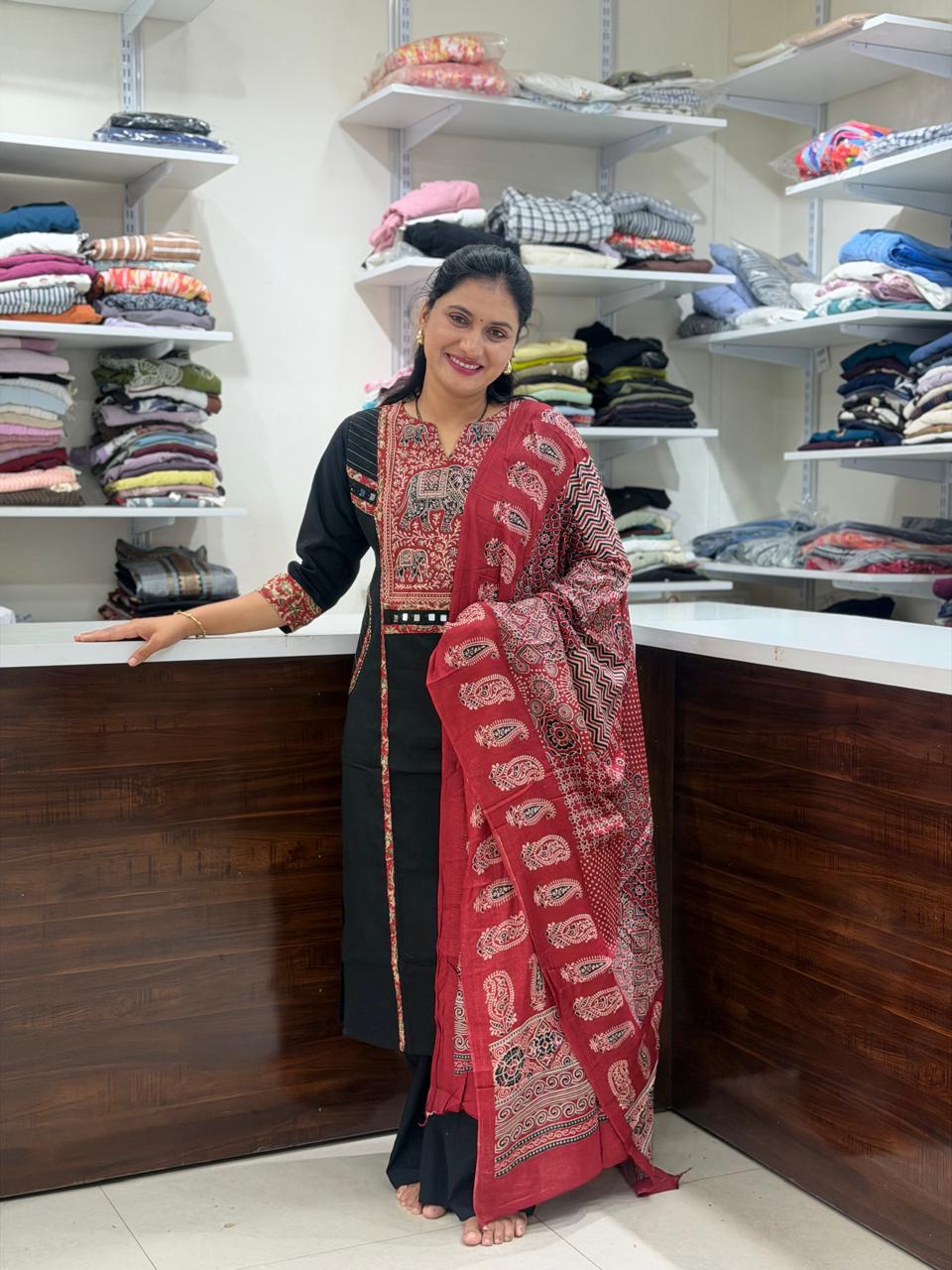Tanuja_Black