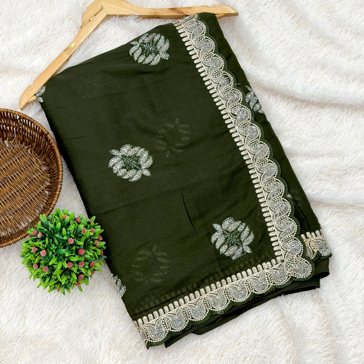 Happy new year- Mehandi – Pruthviraj Sarees