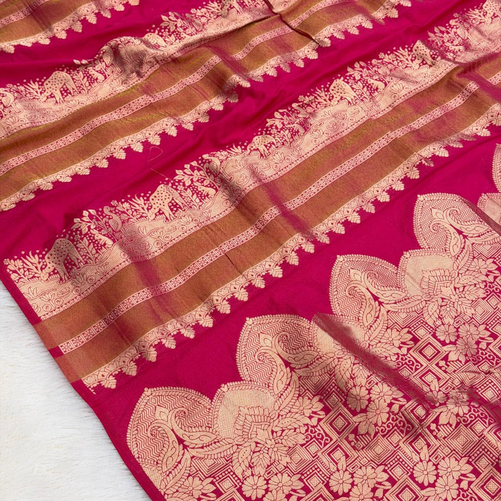 Crepe Georgette Jangal Design Saree - Pink