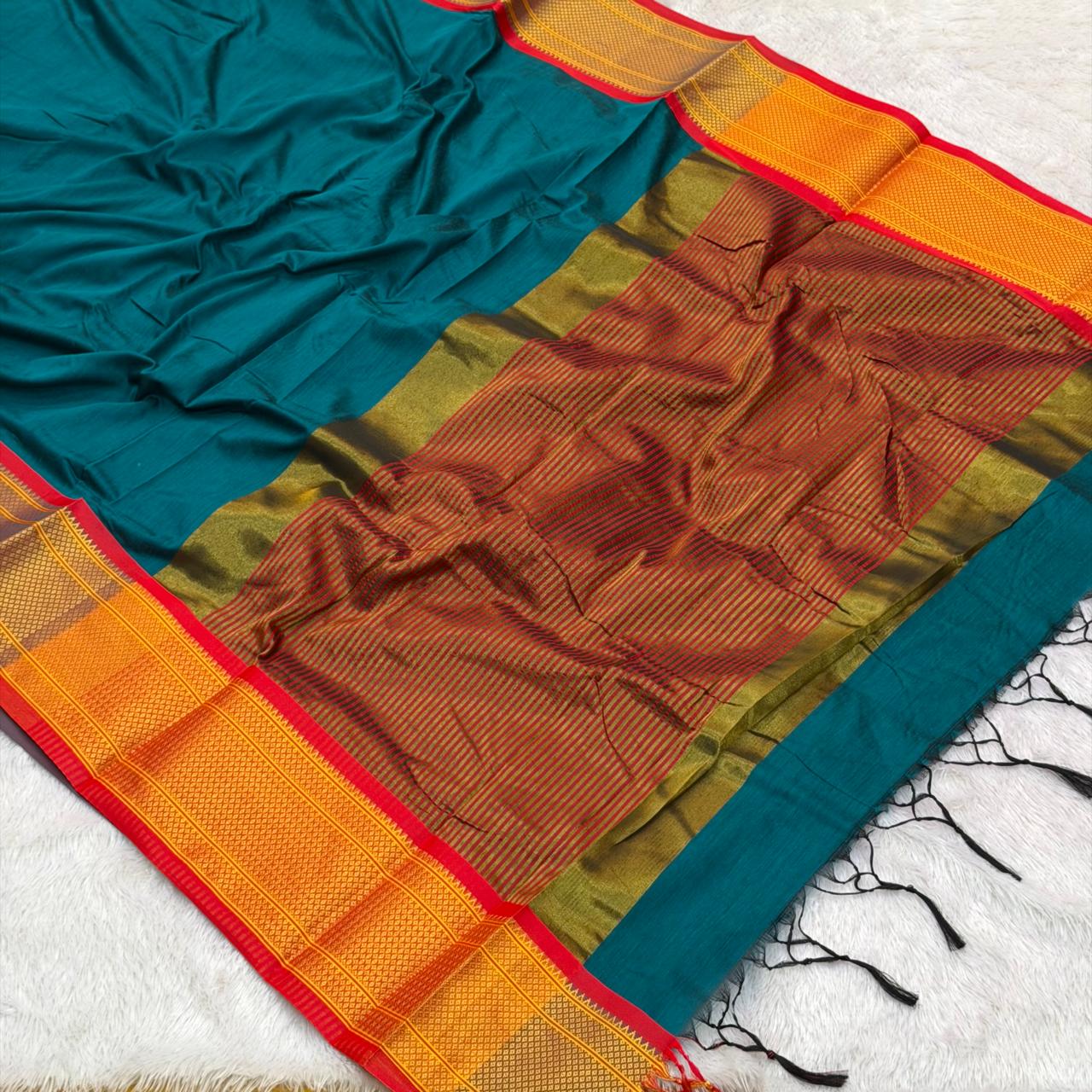 Maheshwari Paithani - Morpankhi