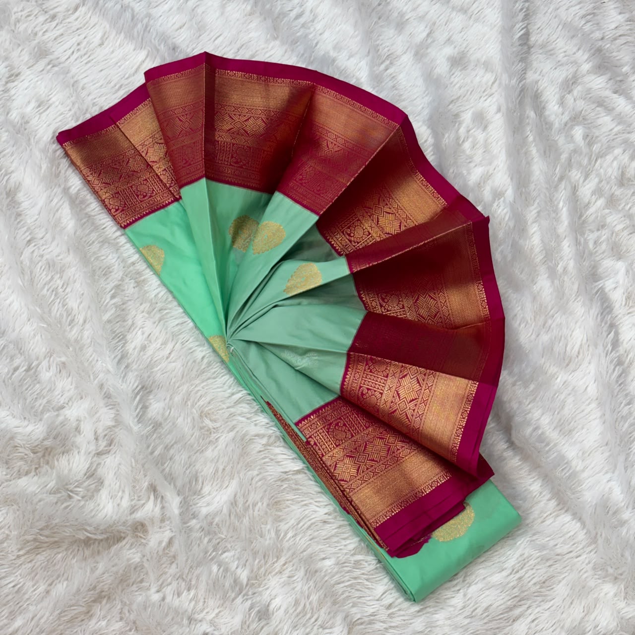 Silk Gadwal Saree - Pista