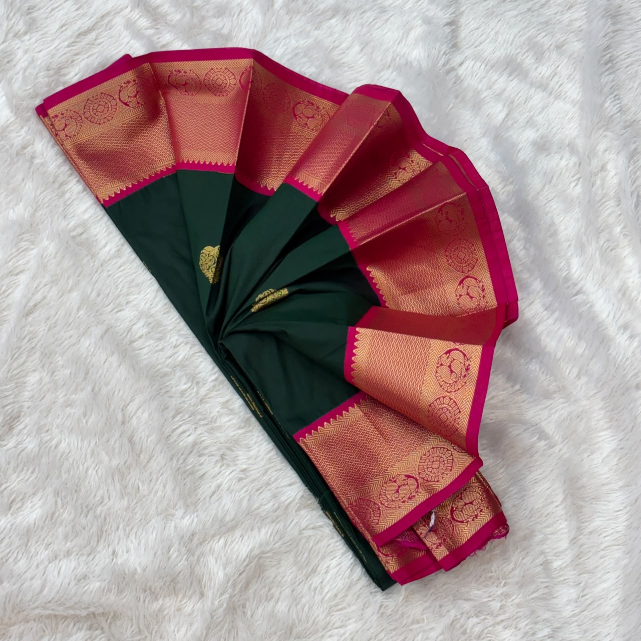 Silk Gadwal Saree -Flower Green With Pink Border