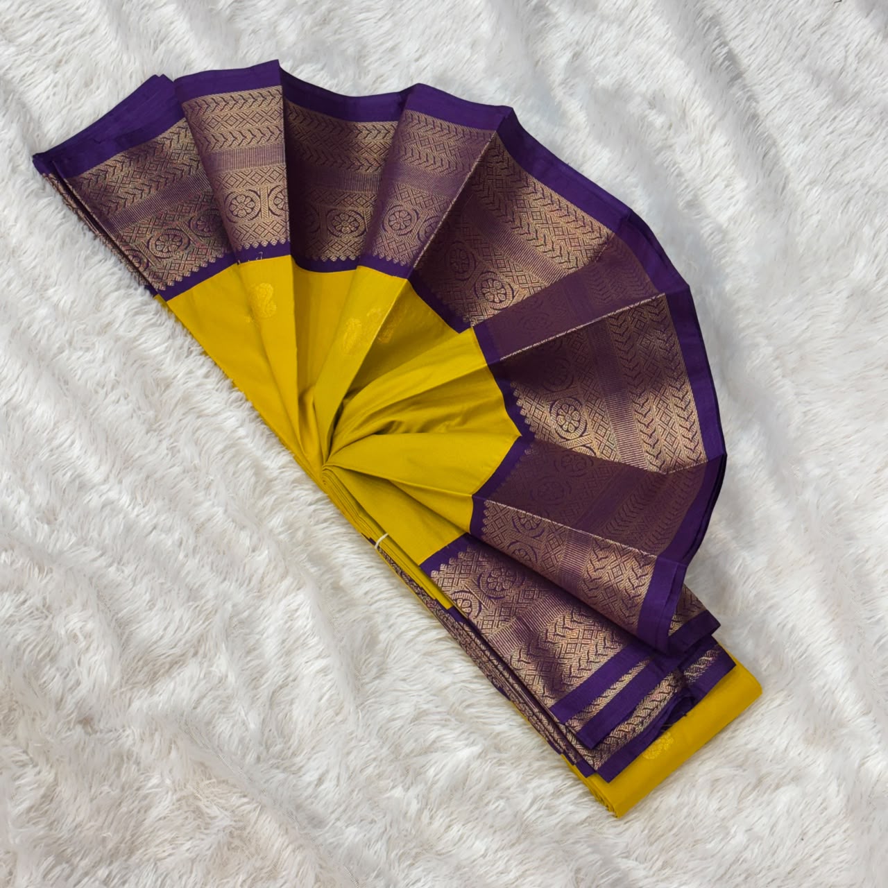Silk Gadwal Saree - Lemon Peacock