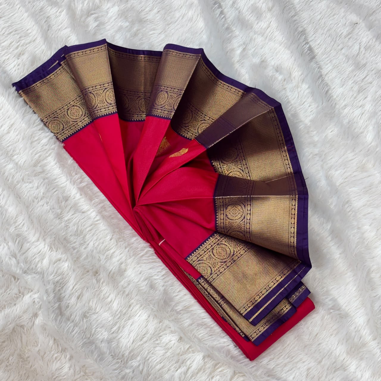 Silk Gadwal Saree - Purple Boarder