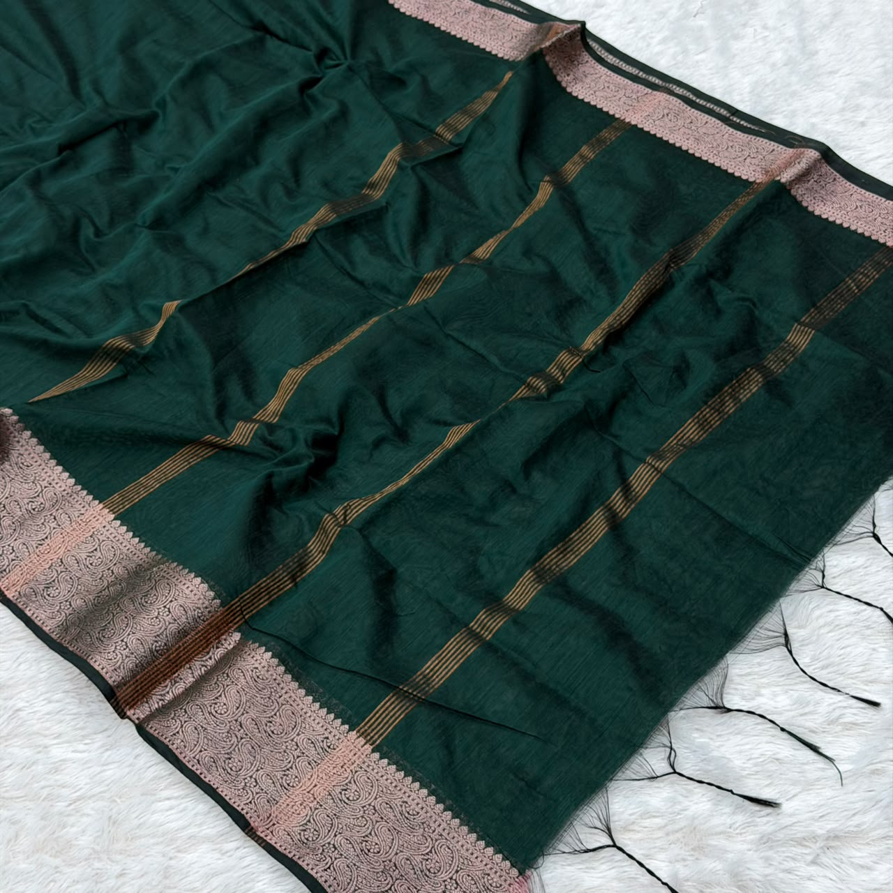 Bansi Linen Saree - Green