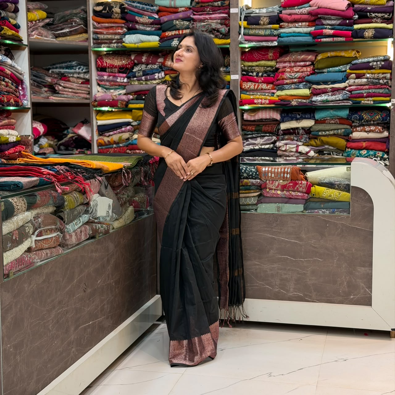 Bansi Linen Saree - Black