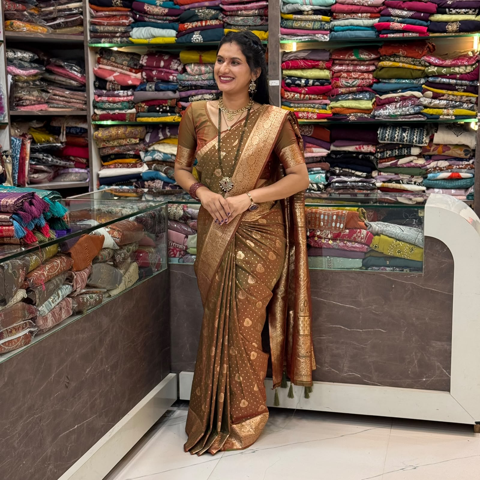 Gurai Special Saree - Anjiri