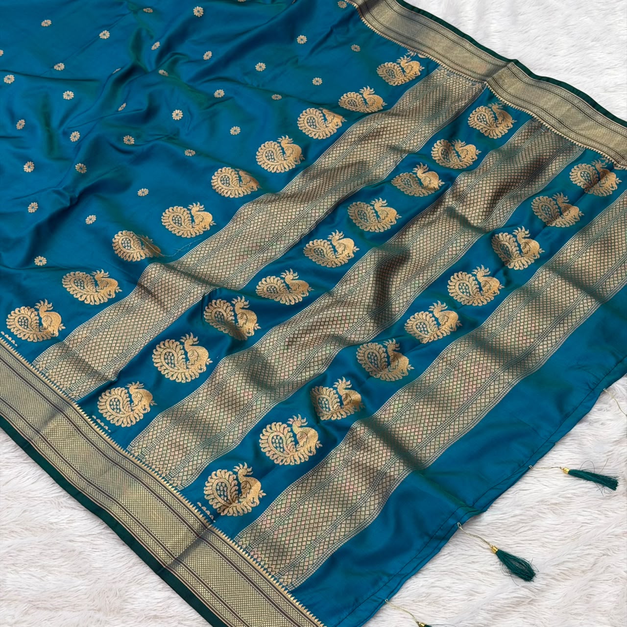 Peacock Zari Silk Saree - Morpankhi
