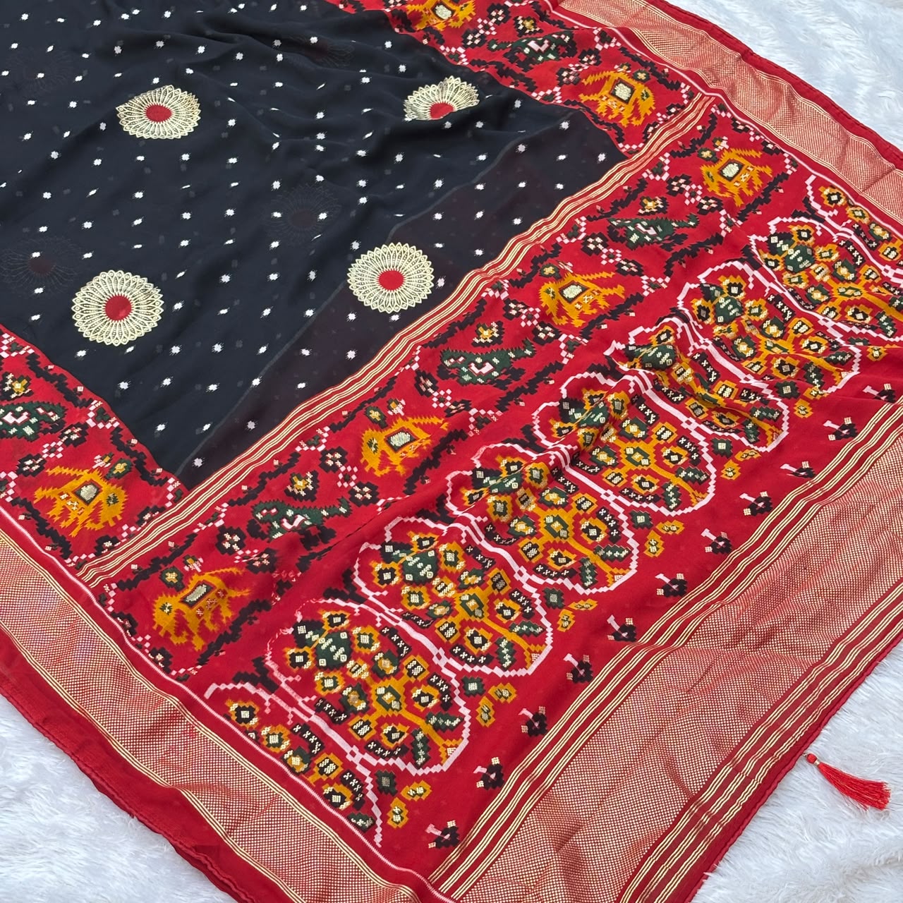 Modern Touch Saree - Black