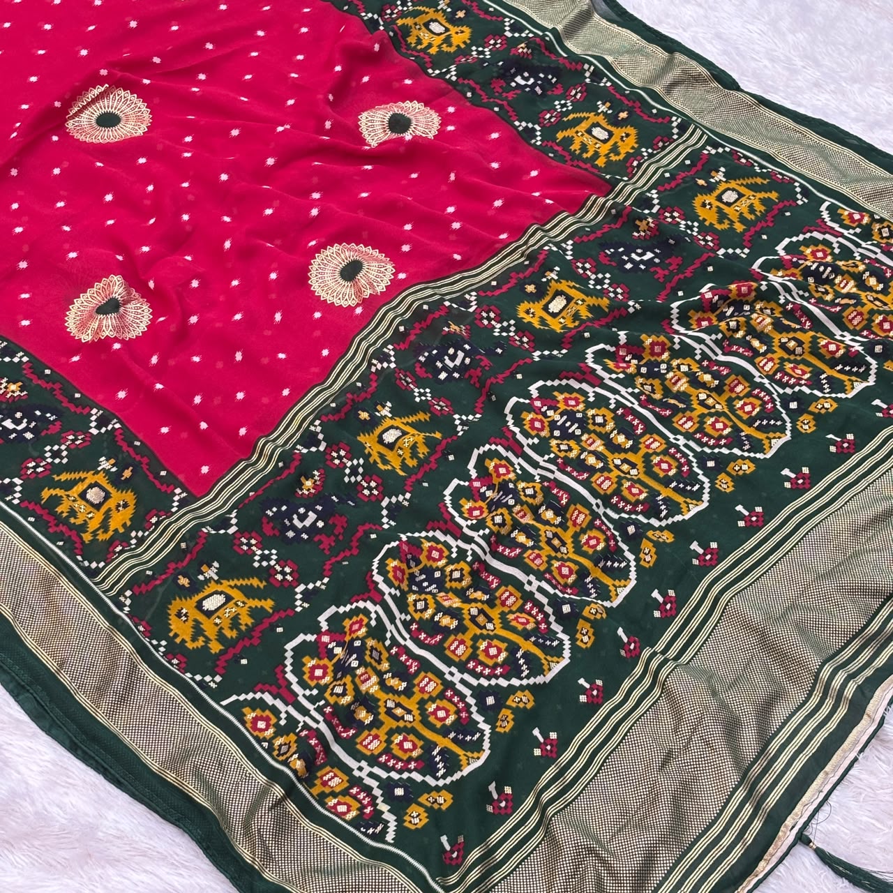Modern Touch Saree - Pink