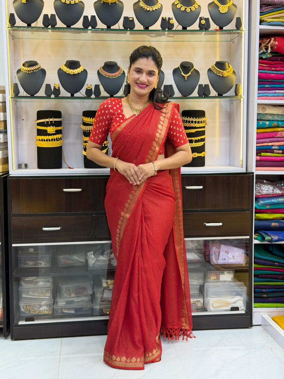 Zari Lining Maheshwari Border Saree - Red