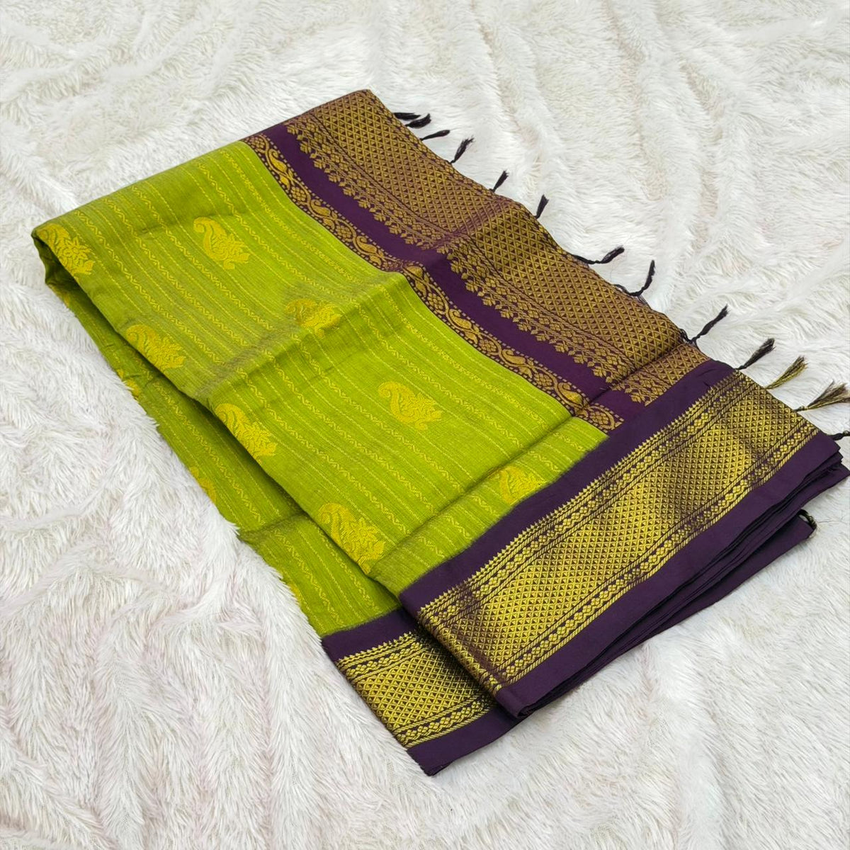 Cotton Gadwal Paithani Saree – Light Parrot Green With Wine Boarder