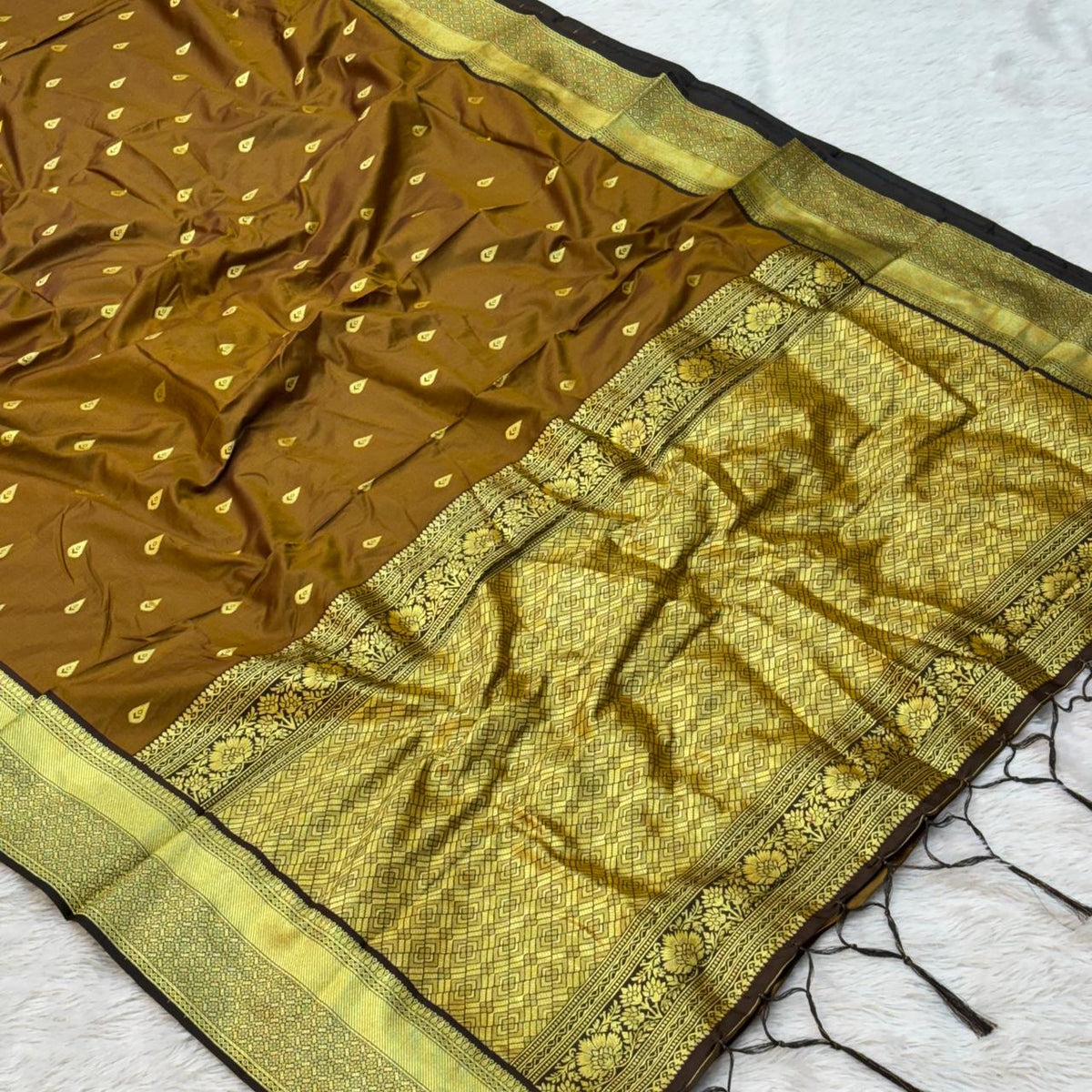 South Silk Look Saree – Jaggery