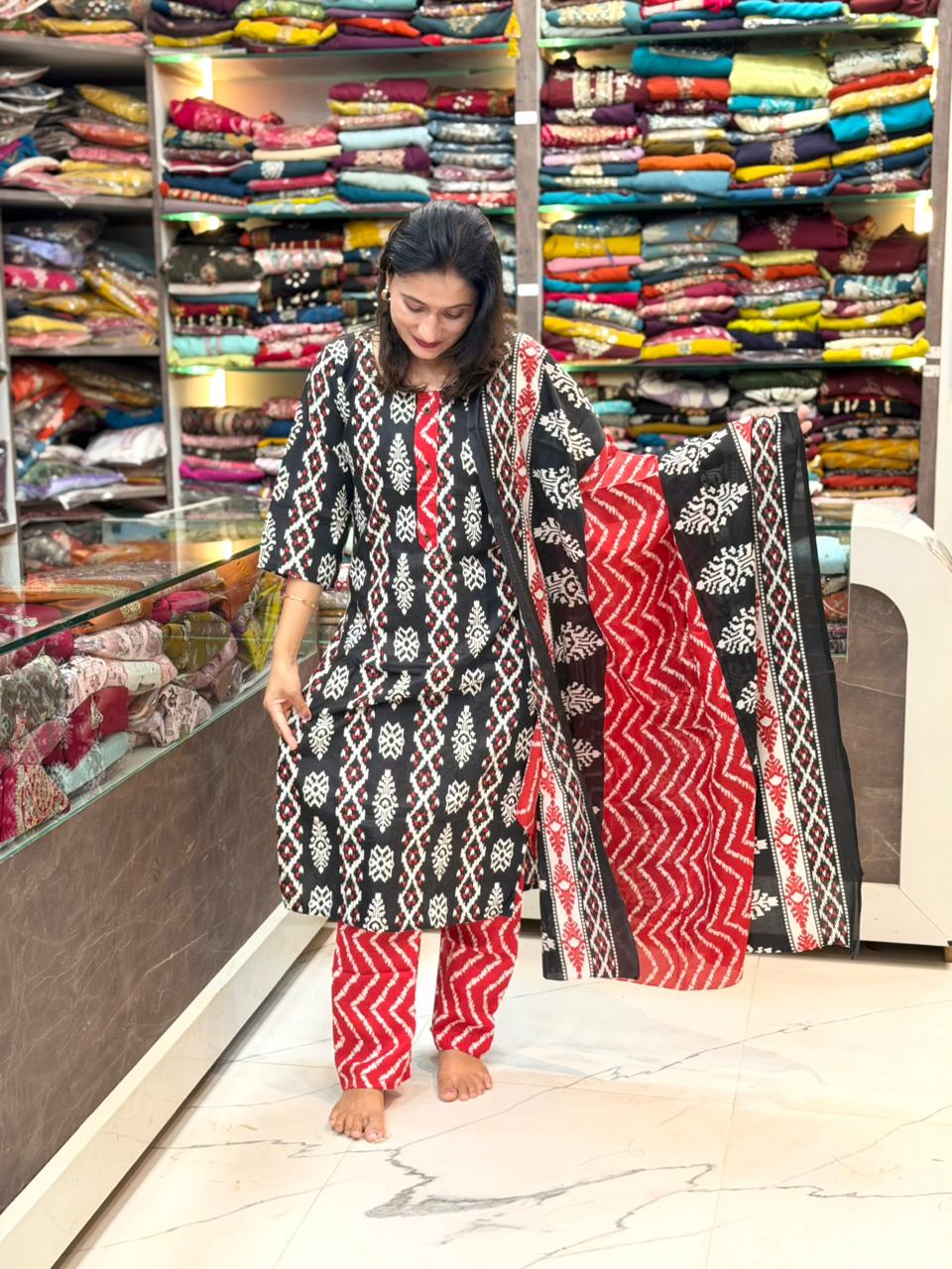 IKAT 3 PIECE SET_ BLACK