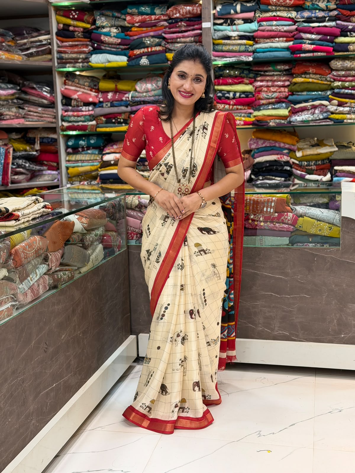 Gull Printed Pattern  Saree - Red Boarder