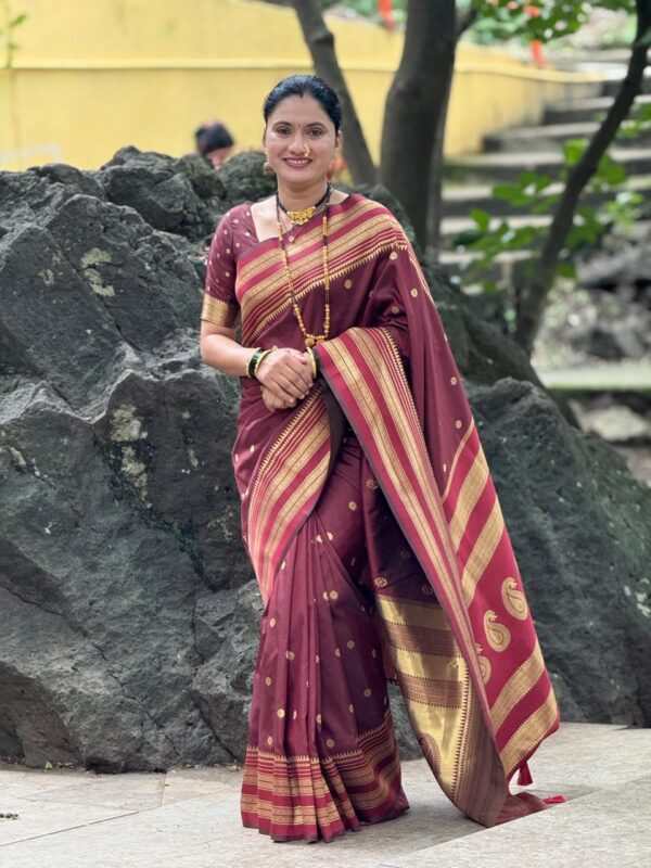 Narayanpeth Saree : Marron - Image 2