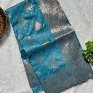 Designer Kathapadar Saree with Cutwork : rama